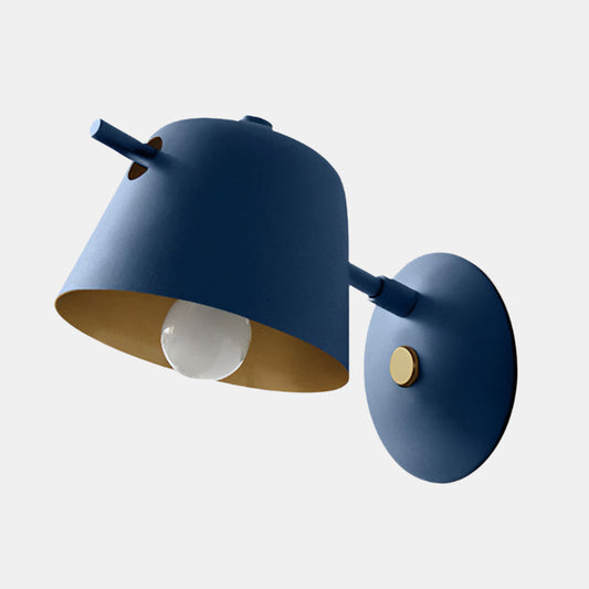 Skulptural Vägglampa med Stämningsfull Belysning