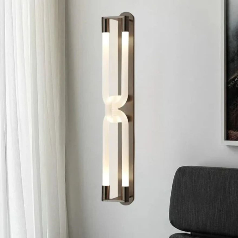 Elegant dubbel vägglampa med bred ljustäckning