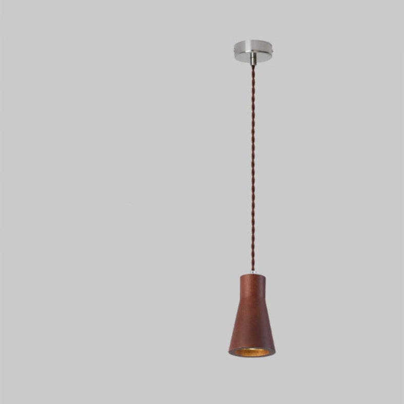 Minimalistisk träpendel med justerbar höjd och mjukt ljus