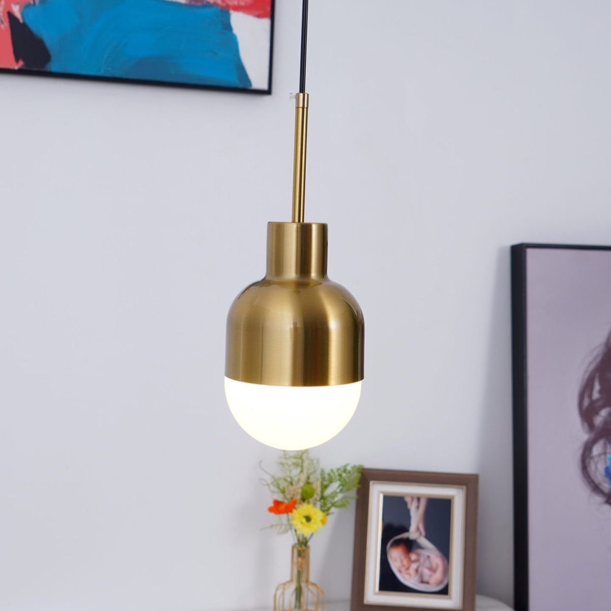 Elegant Taklampa med Varmt LED-ljus för det Moderna Hemmet