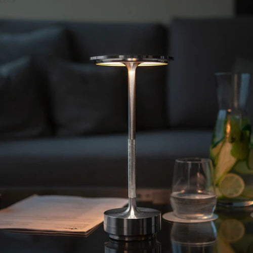 Trådløs og genopladelig bordlampe med touch – Elegant design og justerbart lys