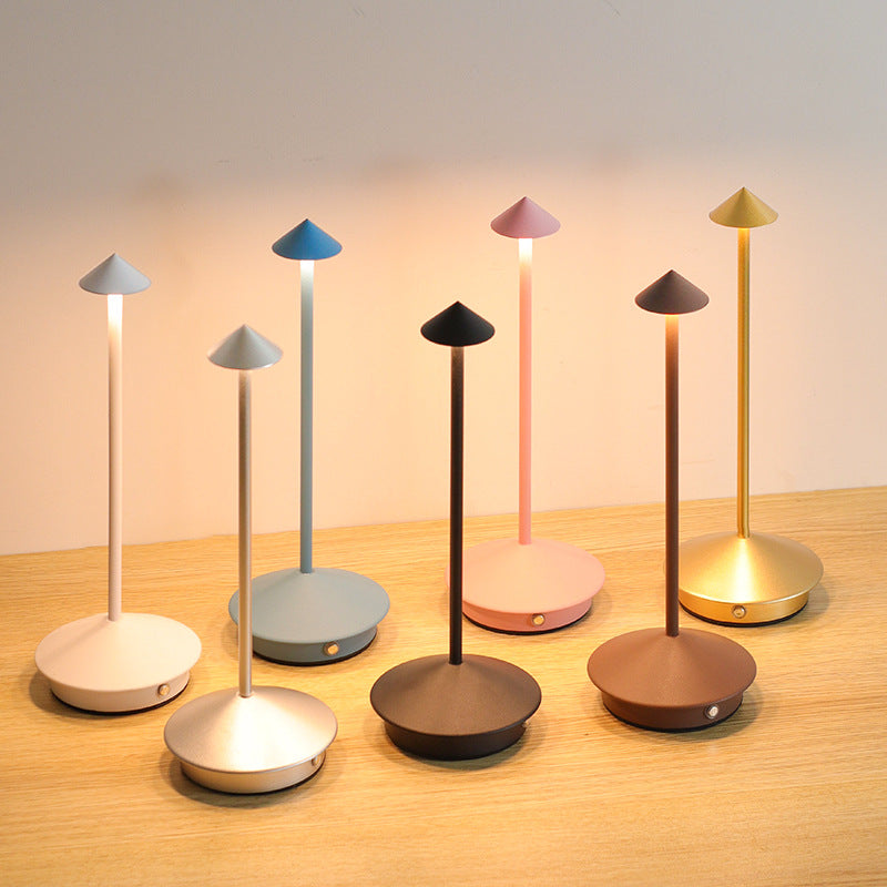 Elegante kabelløse LED-lampe til indendørs og udendørs brug