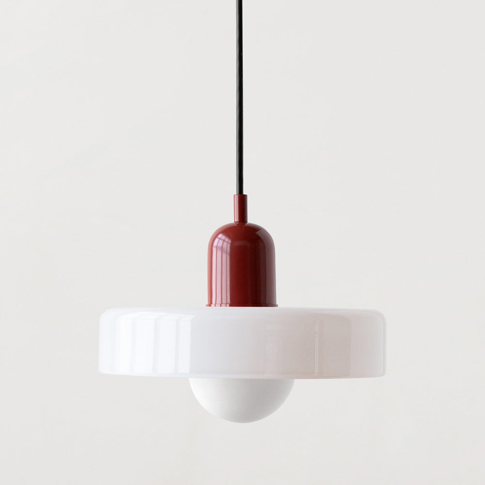 Pendellampa i färgat glas från Bauhaus