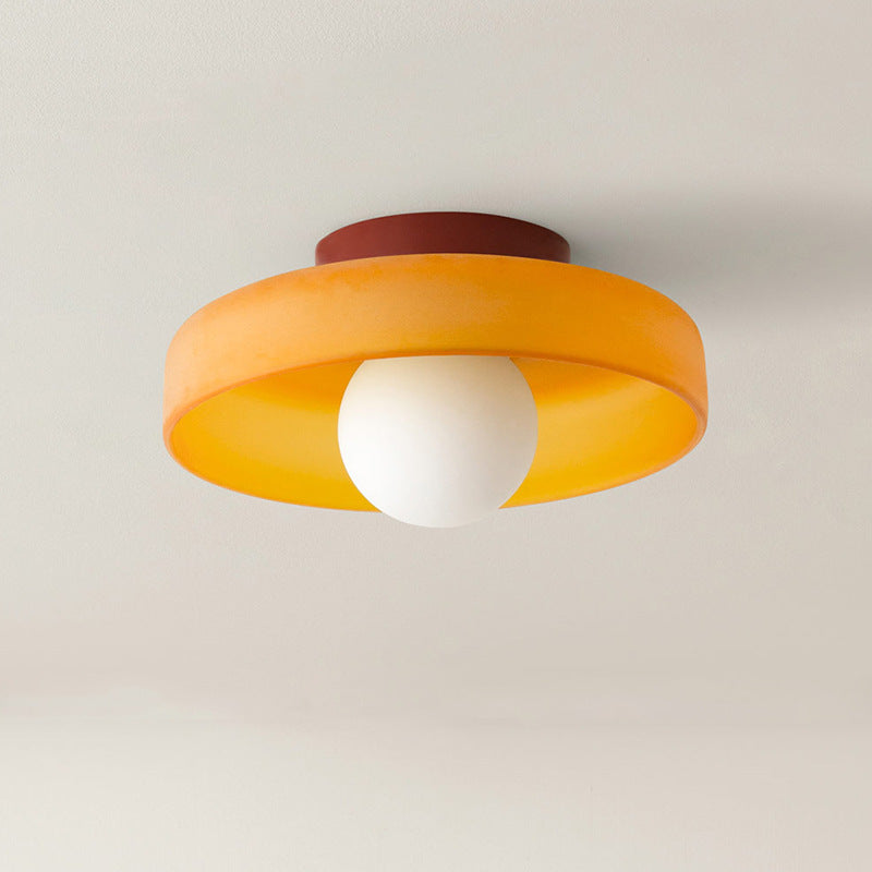 Elegant taklampa i glas för skandinavisk belysning