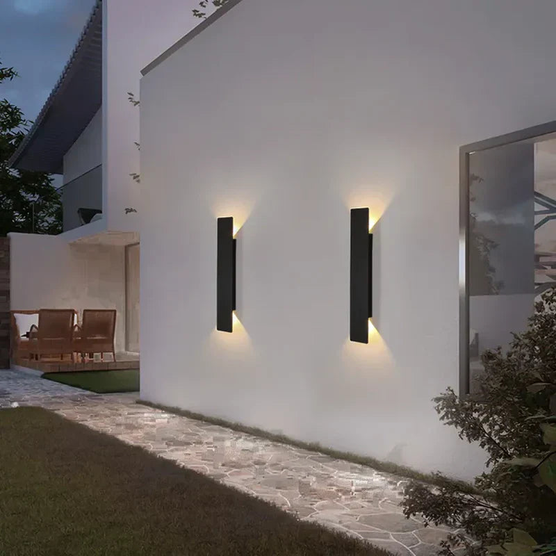 Sort Udendørs LED Væglampe i Aluminium - Energibesparende