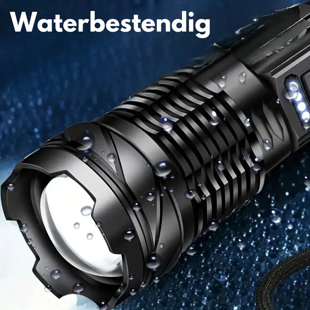 Taktisk LED Lommelygte med 5000 Lumen – Vandtæt og Genopladelig til Udendørsbrug