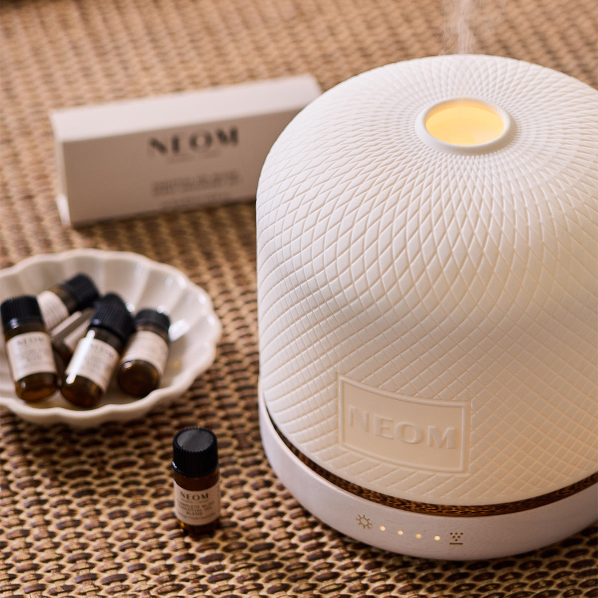 Aromadiffuser til store rum med fjernbetjening og 12 timers duft