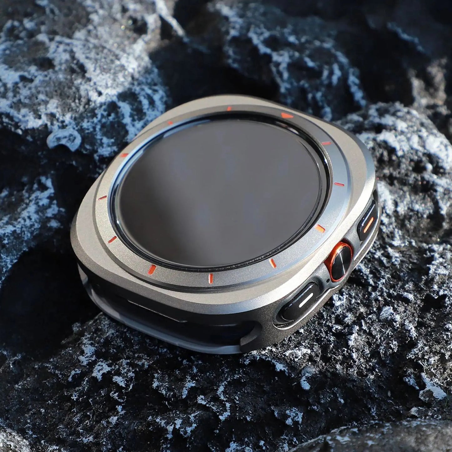 Titaniumskal till Galaxy Watch 7 Ultra | Ultratunt skydd med finish i flygplansklass