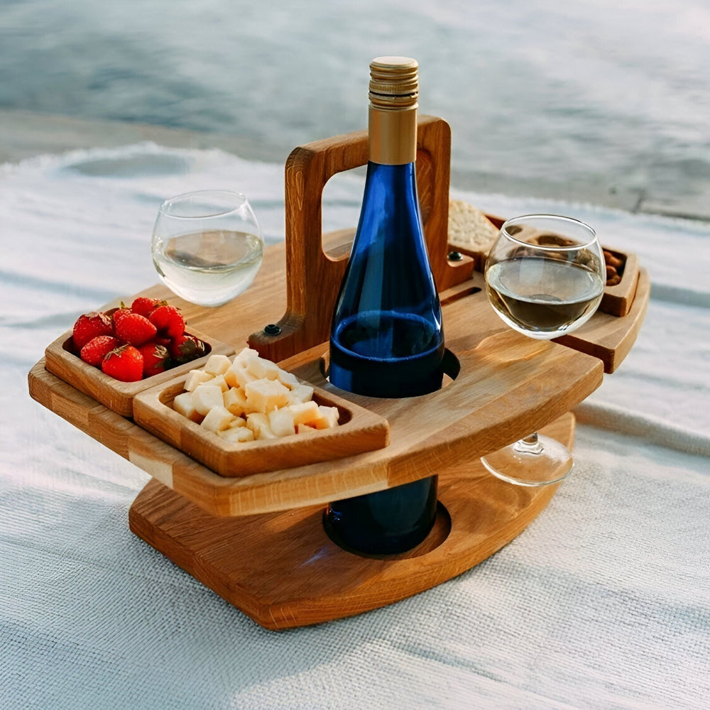 Fleksibel picnicbord i træ med vinrum – Perfekt til udendørs aktiviteter