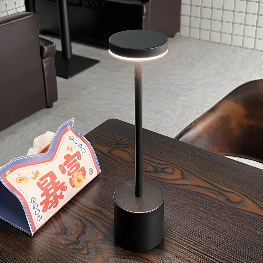 Trådløs Retro Bordlampe – Dæmpbar og Genopladelig Komfort