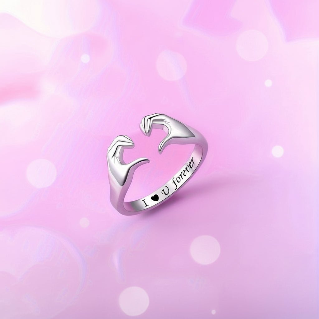 Elegant Forlovelsesring i Sølv med Hånddesign og Gravering