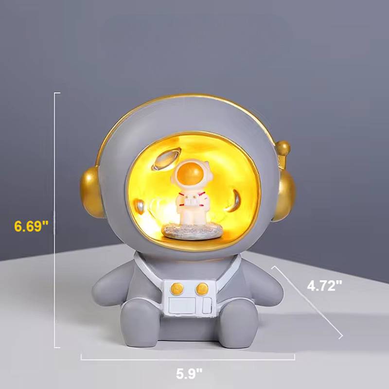 Astronaut Sparegris & Natlampe – Fortryllende Rumdesign