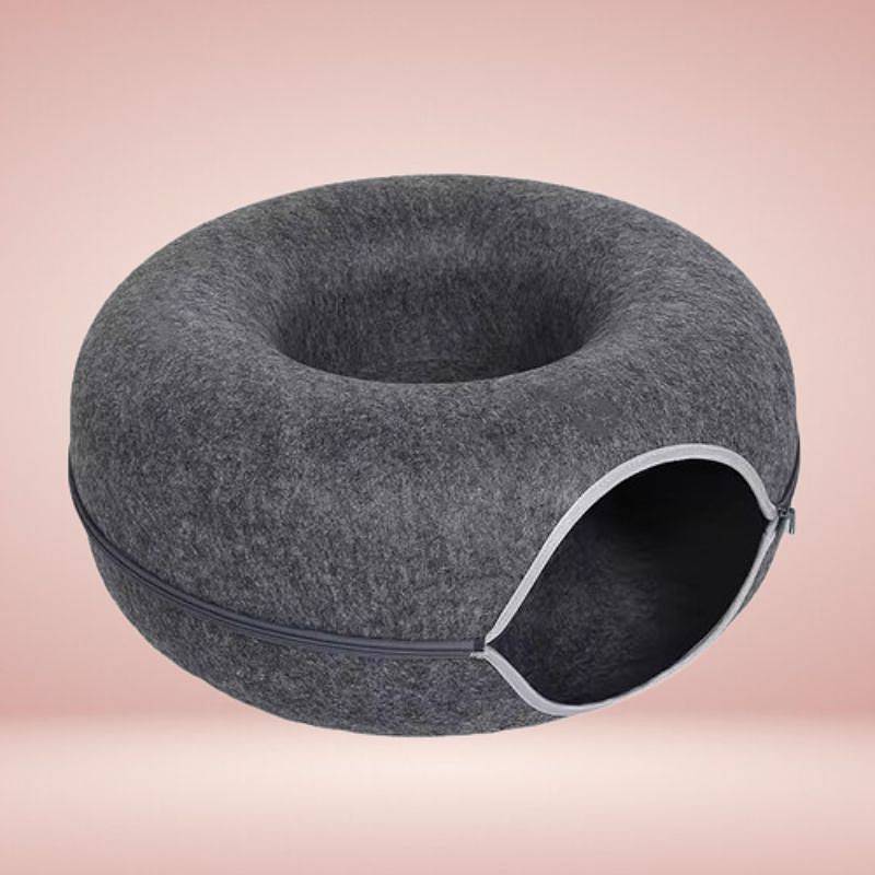 Interaktiv donutkatthåla med tunnel – roligt och bekvämt i ett