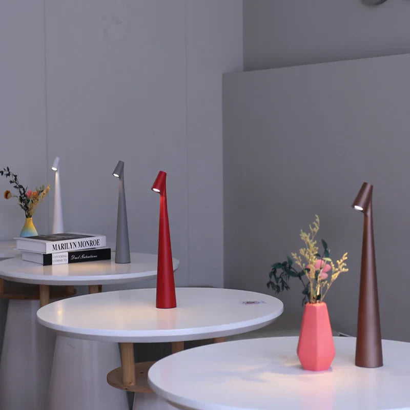Nordisk bordlampe | Minimalistisk skrivebordslampe i skandinavisk stil