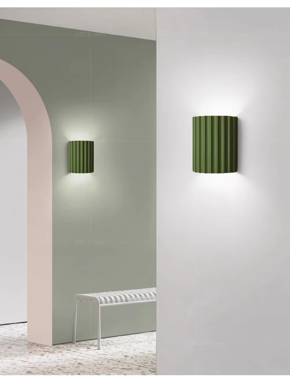 Moderne Væglampe med Gerippet Design og Stemningslys
