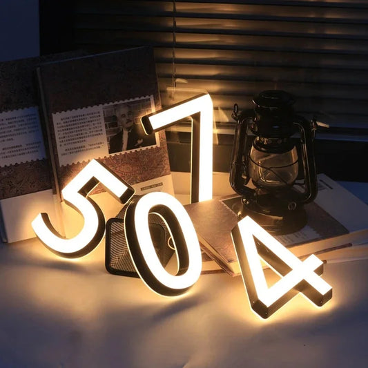 LED-husnummerlampe til personlig belysning af dit hjem