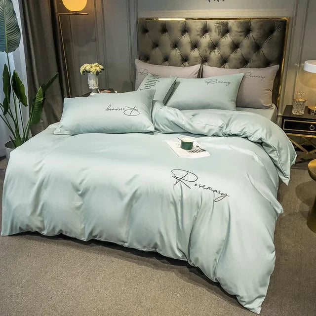 Elegant luksus sengetøj med broderet design