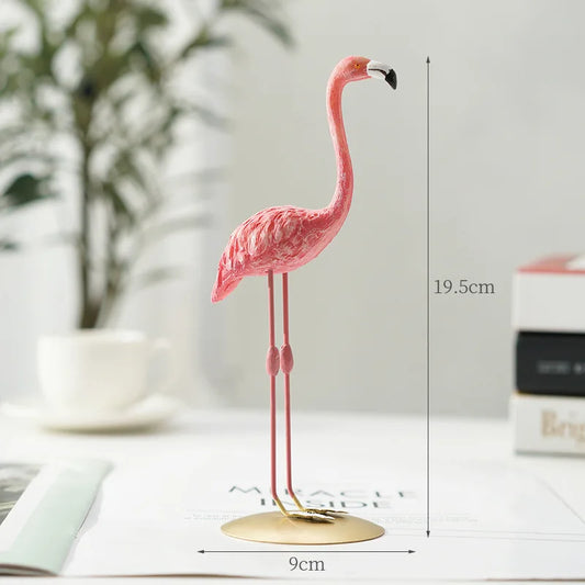 Moderne dekoration af flamingo figur i harpiks