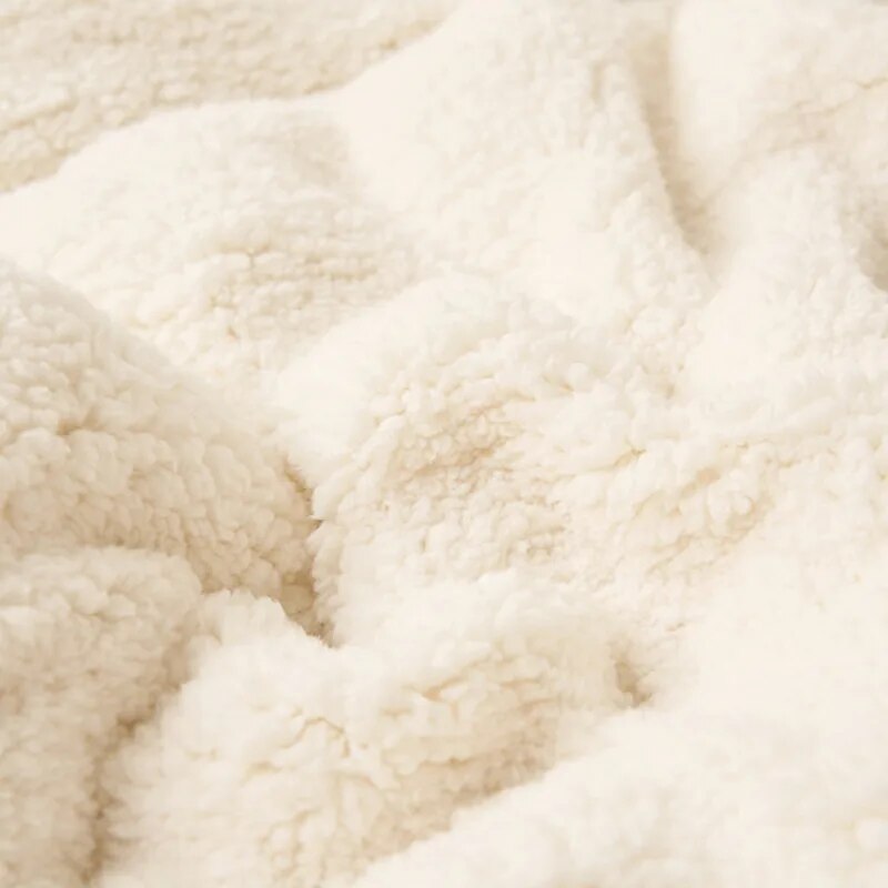LuxeWool - Vändbar fleecfilt för soffa eller säng