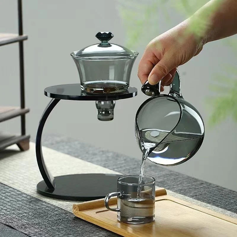 Enkel tekanneset i glas med magnetlock och slät yta