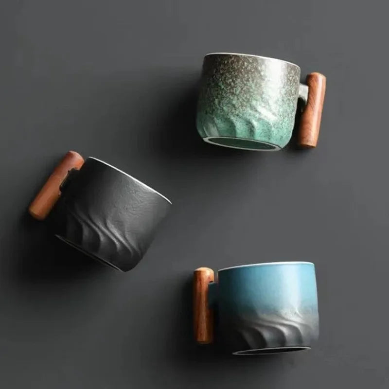 Compact Keramisk Kop – Håndlavet Kaffe- og Te Kop med Tidssvarende Design