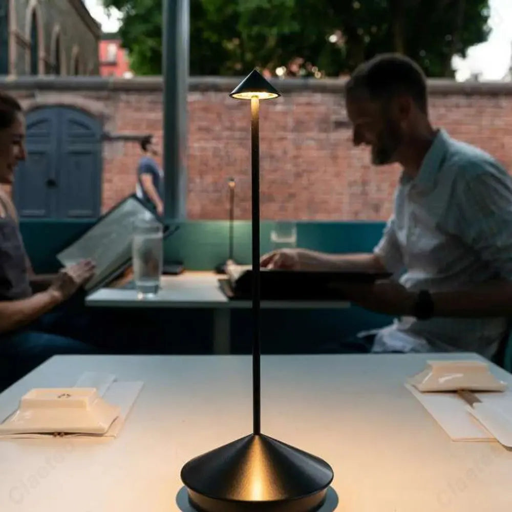 Trådløs LED Bordlampe – Genopladelig, Dæmpbar, Vandtæt, Multifunktionel