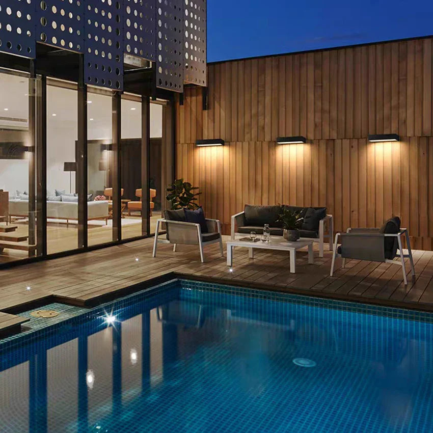 Udendørs LED Væglampe - Stilfuld Belysning & Høj Beskyttelse