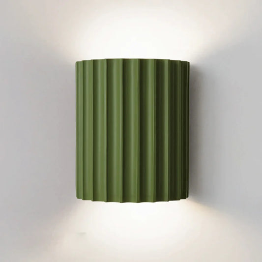 Elegant LED-vägglampa i konstnärlig hartsdesign