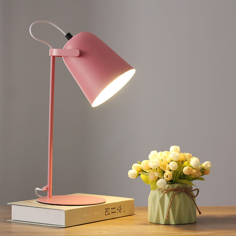 Moderne Bordlampe i Jern med Blødt Lys og Farverigt Design