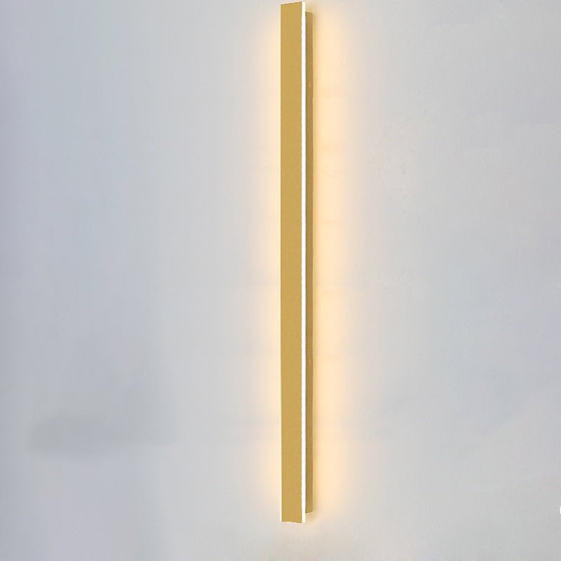 Vattentät LED-vägglampa i guld för moderna uteplatser