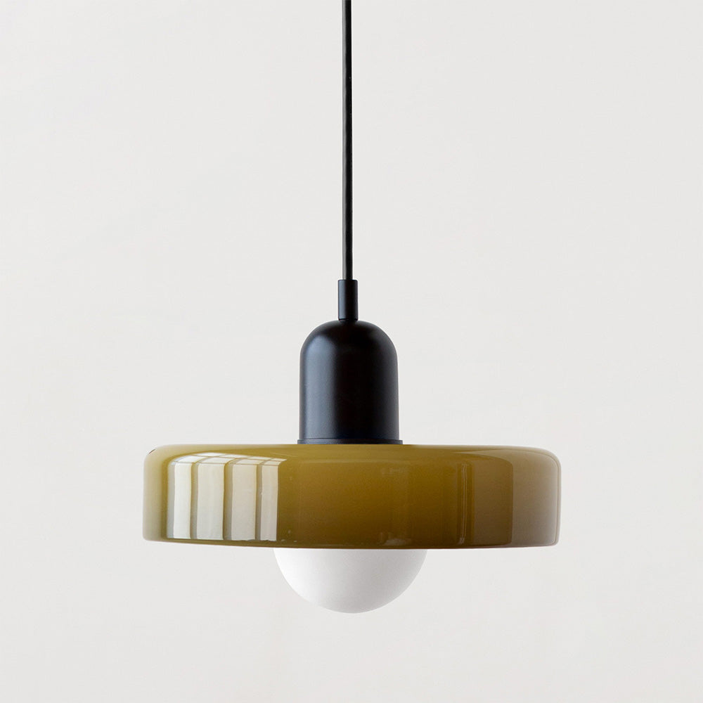 Pendellampa i färgat glas från Bauhaus