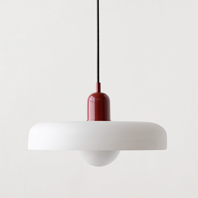 Pendellampa i färgat glas från Bauhaus