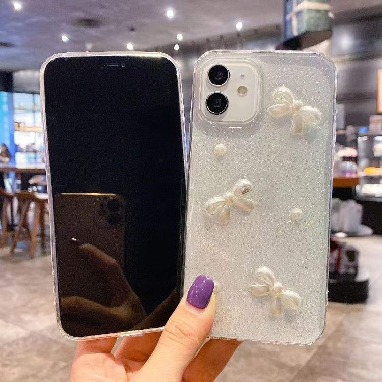 Elegant TPU mobilcover med perle-design til iPhone 15 Plus