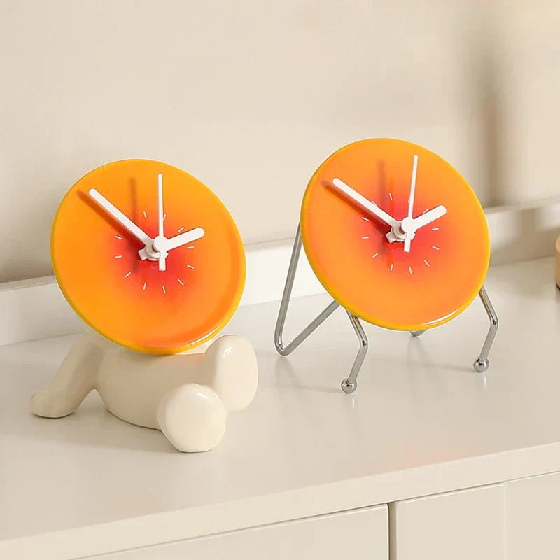 Kreativ Bord med Ful Man Design