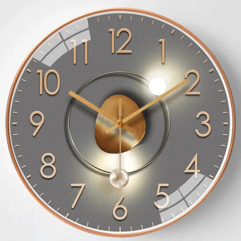 Stilfuld, lydløs vægur perfekt til ethvert rum