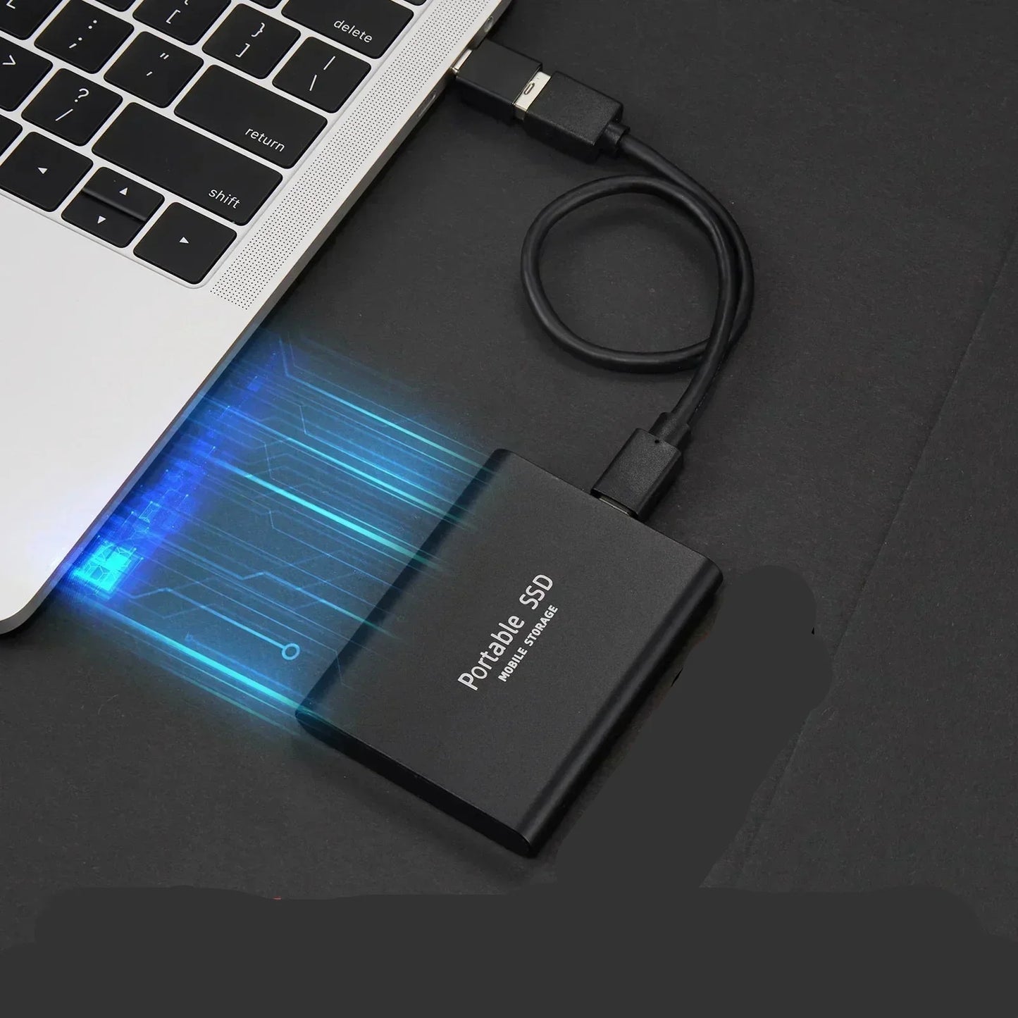 Snabb 128TB SSD-enhet med slimmad och robust design