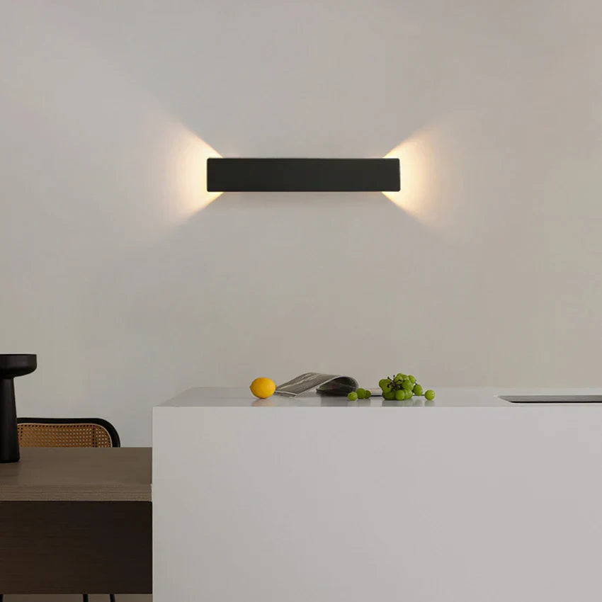 Elegant LED Udendørslampe - Moderne og Vejrbestandig