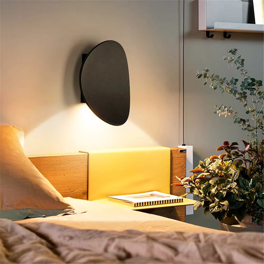 Elegant vägglampa i vågformad design – minimalistisk och modern