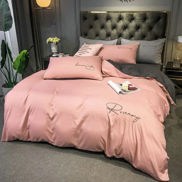 Elegant luksus sengetøj med broderet design