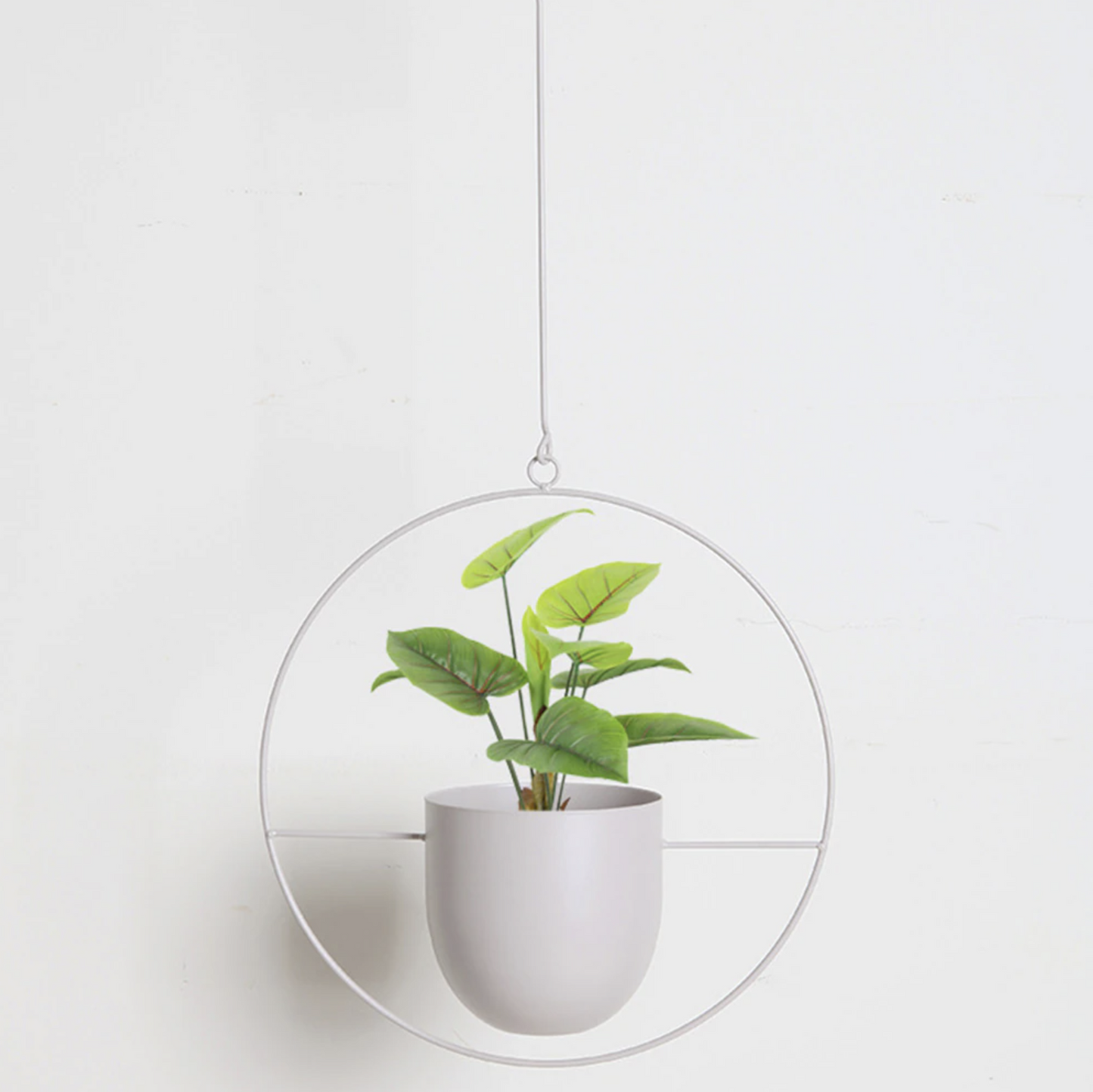 Minimalistisk planteophæng i stilrent design