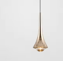 Stilren LED-pendel: Energieffektiv belysning och elegant design