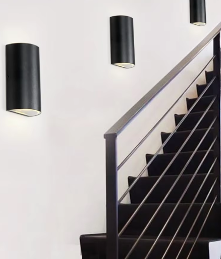 Vejrbestandig LED Væglampe med Moderne Design