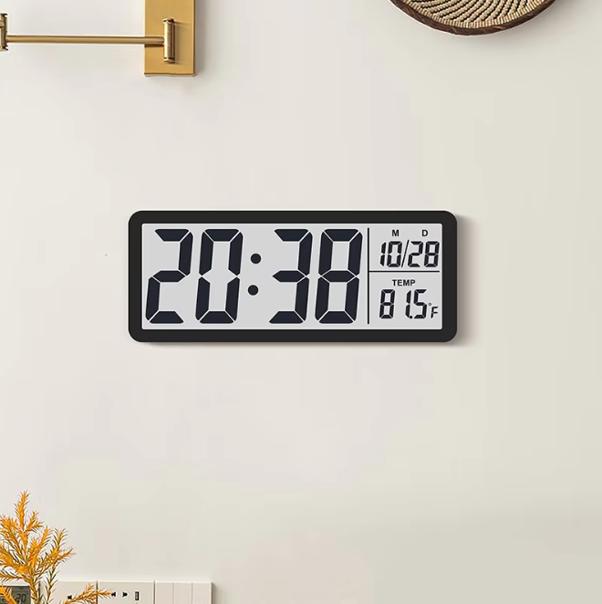 Digital LED-väggklocka med justerbar ljusstyrka och multifunktioner