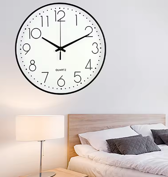 Stilren Vægur med Lydløst Urværk og Moderne Design
