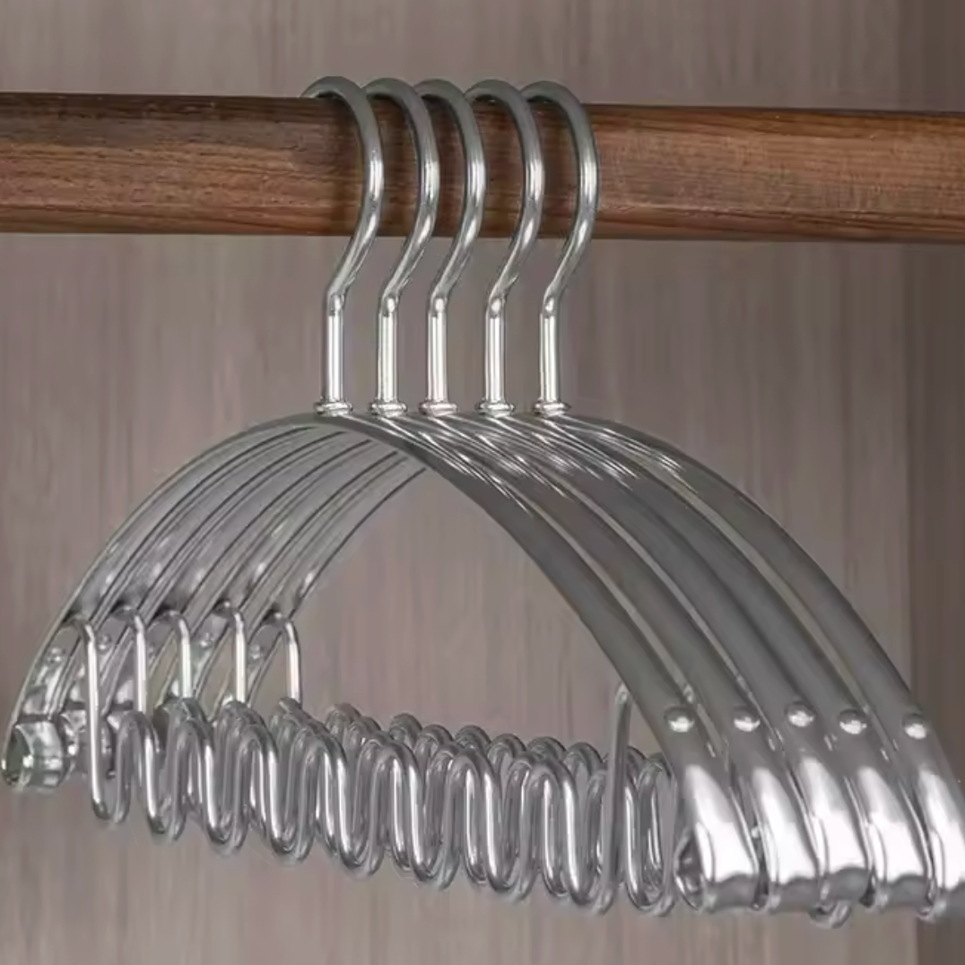 Stilfulde Bøjler i Aluminium – Maksimer Din Skabsplads