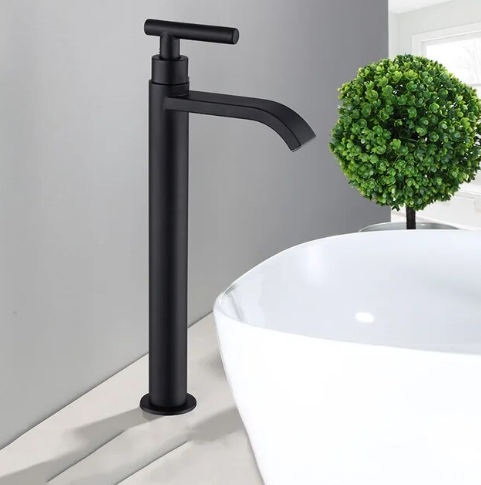Elegant Mat Sort Vandhane med Enkel Greb og Moderne Design