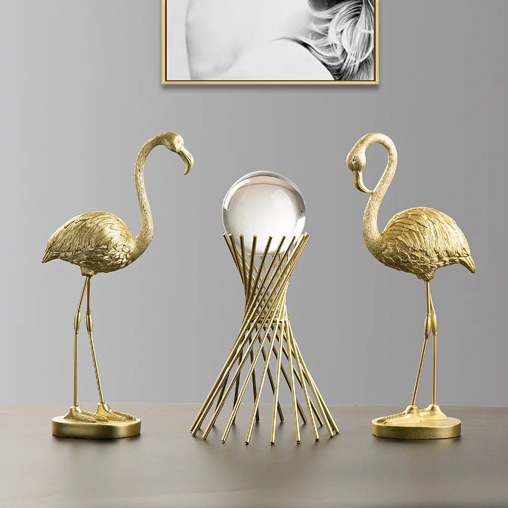 Modern dekoration av flamingofigur i harts