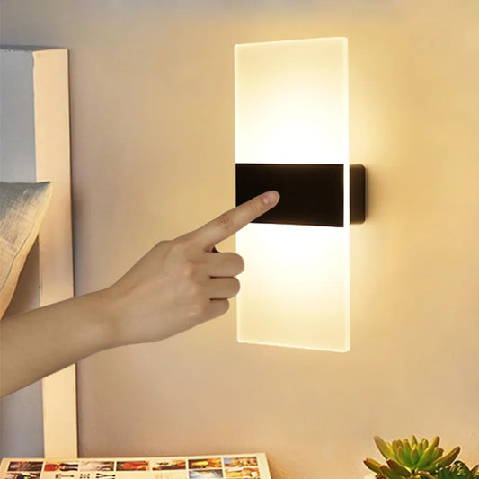 Snygg Uppladdningsbar Vägglampa med LED