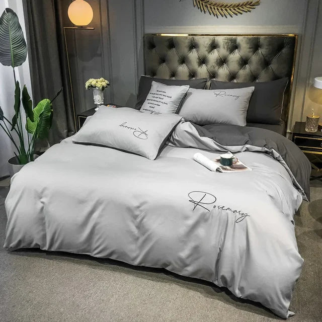 Elegant luksus sengetøj med broderet design