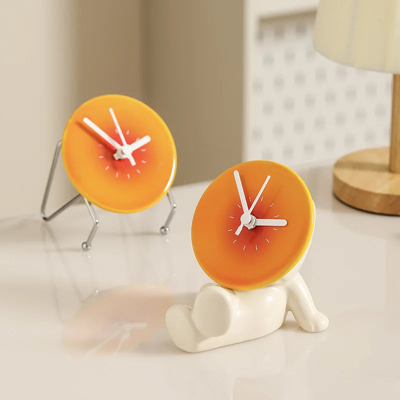 Kreativ Bord med Ful Man Design